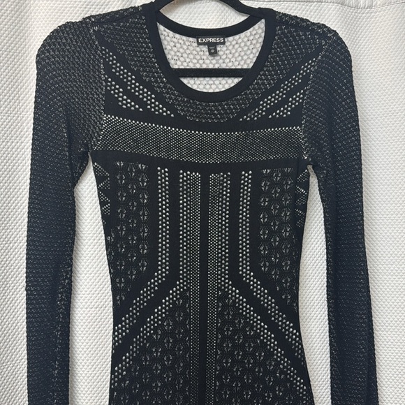 Gorgeous sweater dress. - Picture 2 of 11